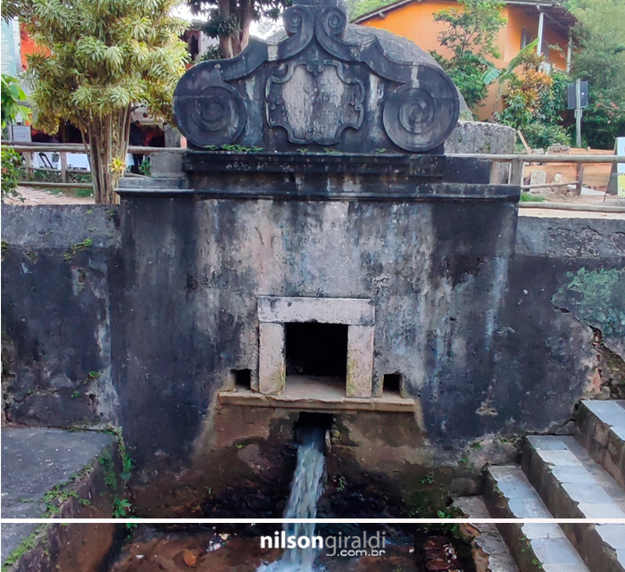 Fonte de água construída em 1746 no Morro de São Paulo, Bahia.